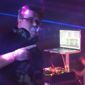 Meet your Posher, Phillip